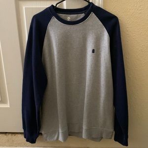 Izod sweatshirt